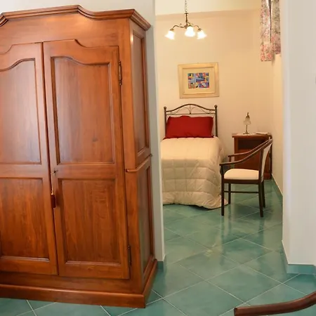 Donna Alda Capitello Dal 2012 3* ヴィッランマレ