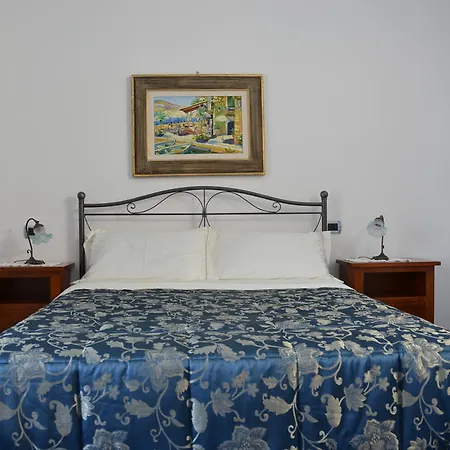 Donna Alda Capitello Dal 2012 Villammare