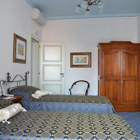 Oda ve Kahvaltı Donna Alda Capitello Dal 2012 Villammare