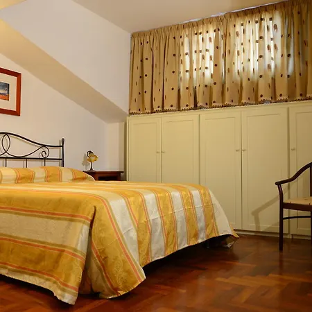 Donna Alda Capitello Dal 2012 فيلاماري