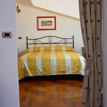 Donna Alda Capitello Dal 2012 Villammare