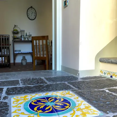 Donna Alda Bed & Breakfast Villammare