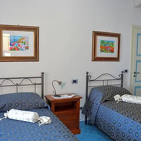 Donna Alda Capitello Dal 2012 Bed & Breakfast 3*
