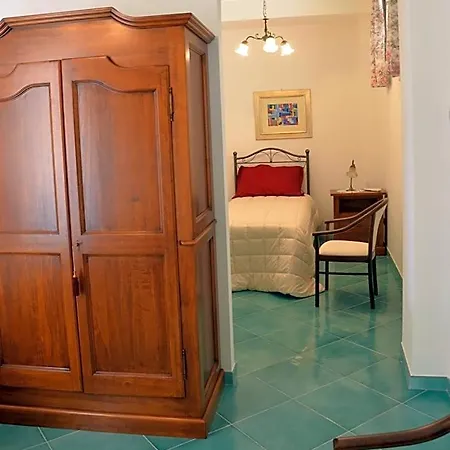 Bed & Breakfast Donna Alda Capitello Dal 2012 3*